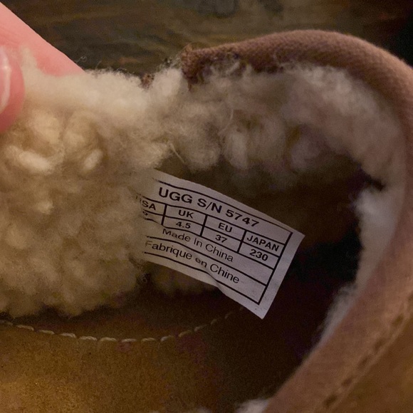 UGG Bettey Shoes - Picture 9 of 10